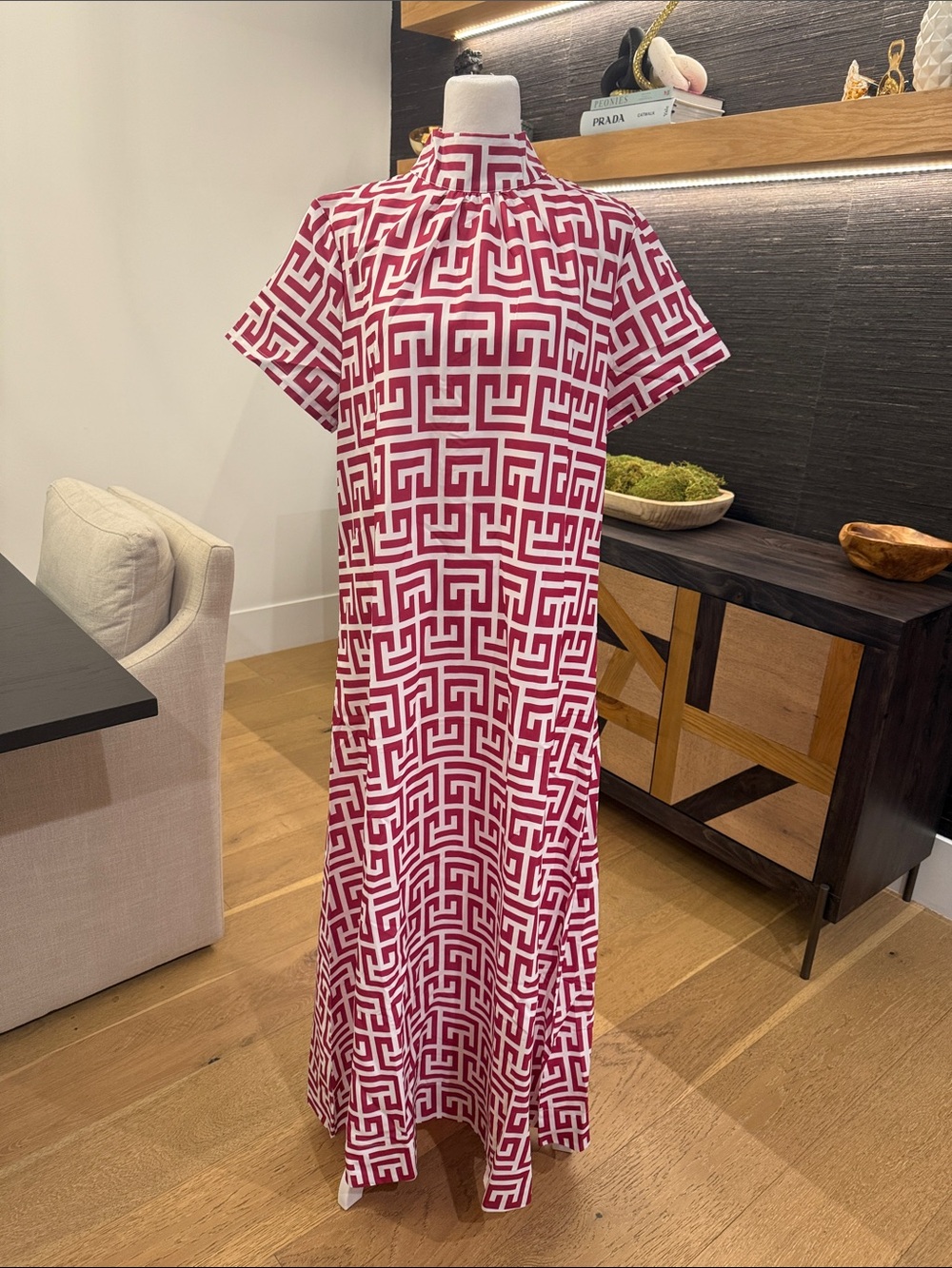 NEW with tags Geo-Print Cap Sleeve Maxi Dress in Pink and White